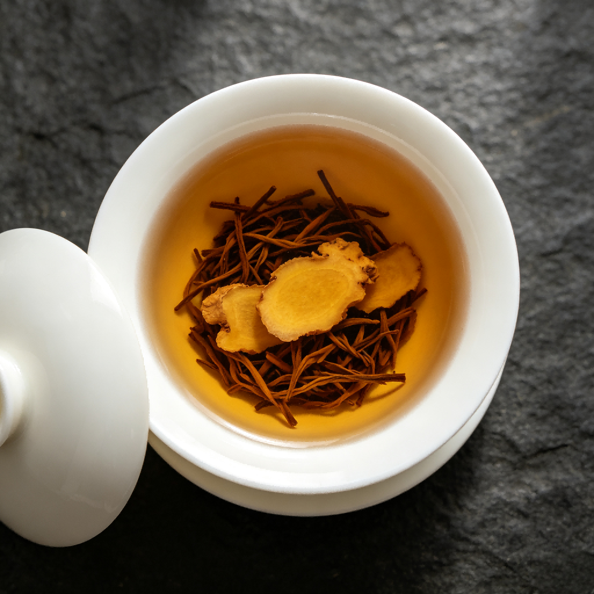 Premium Rwandan highland organic tea from Karongi at 2,400m. Wholesale tea supplier of orthodox, CTC, green, white & herbal teas for bulk and private label.